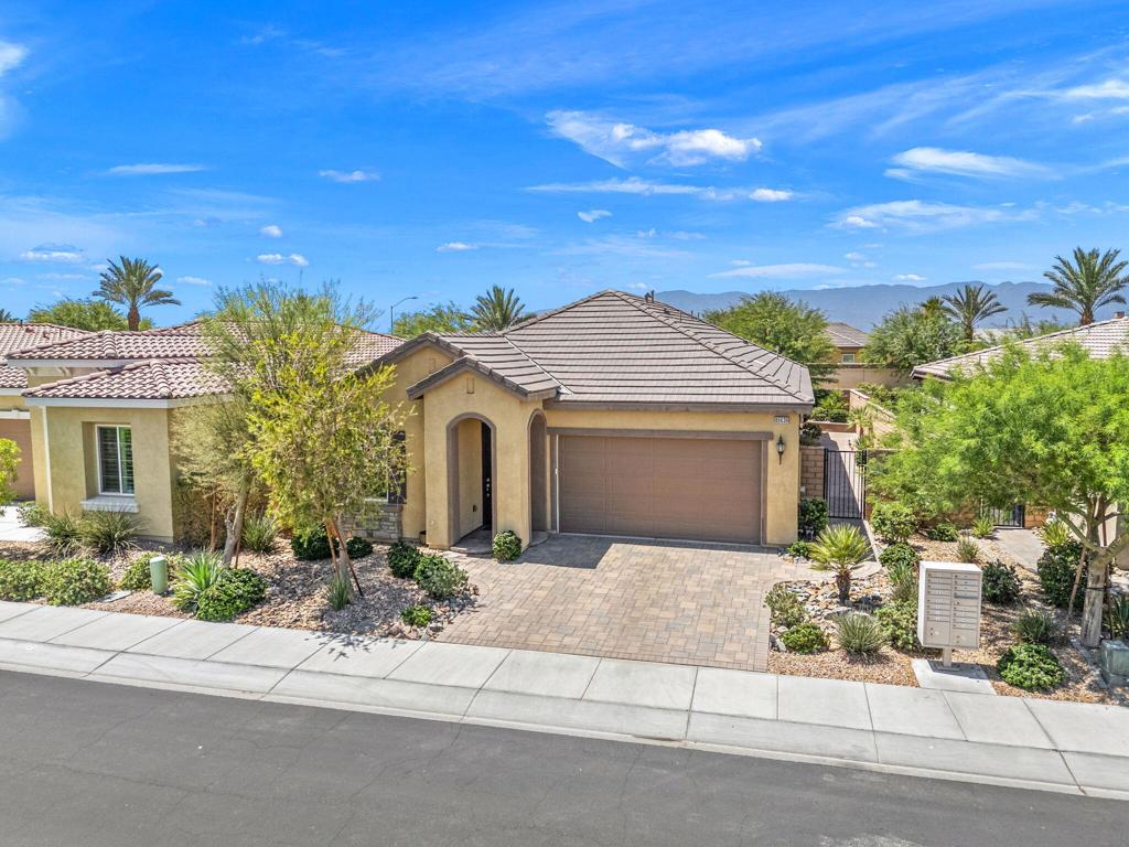 MLS #219149180DA image #4