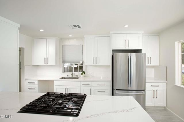 Detail Gallery Image 9 of 41 For 8939 Rhea Ave, Northridge,  CA 91324 - – Beds | – Baths