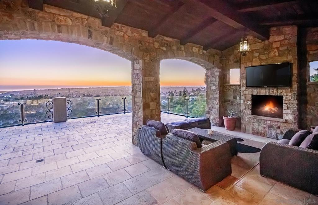 MLS #250035345SD image #16