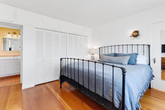 325 Beach Drive, Aptos CA: https://media.crmls.org/mediaz/64851e3f-f5d1-41b7-b5a1-86cc6f80fa71.jpg