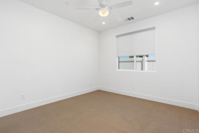 1211 Stonemark Place, Vista CA: https://media.crmls.org/mediaz/64852be7-b080-46e4-be6d-88bcf89bab19.jpg