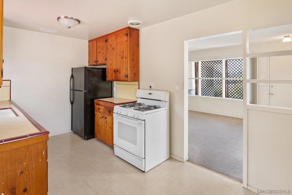 5037 Waring Rd - photo 14
