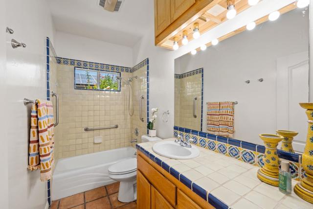 869 Eugenie Avenue, Encinitas CA: https://media.crmls.org/mediaz/6485cb2d-28d9-4821-a7db-b28859634526.jpg