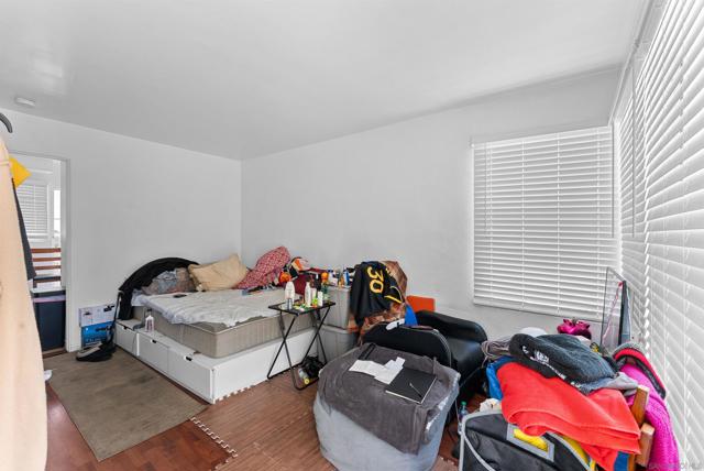 4358 64 36th St, San Diego CA: https://media.crmls.org/mediaz/64861072-4fb1-4abf-9bb5-acc0b8db309e.jpg