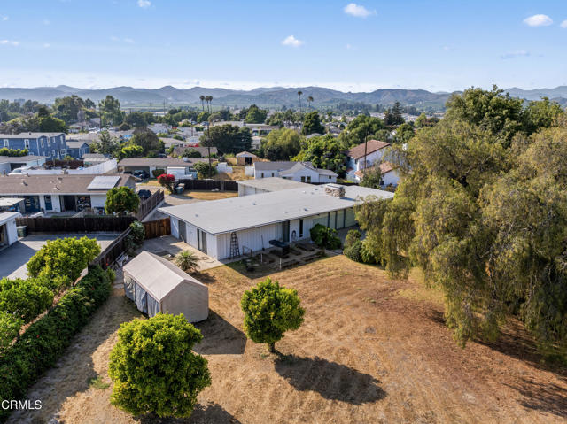 796 S Saticoy Avenue, Ventura CA: https://media.crmls.org/mediaz/648701c4-79d0-4609-8316-5ac7b4d07805.jpg