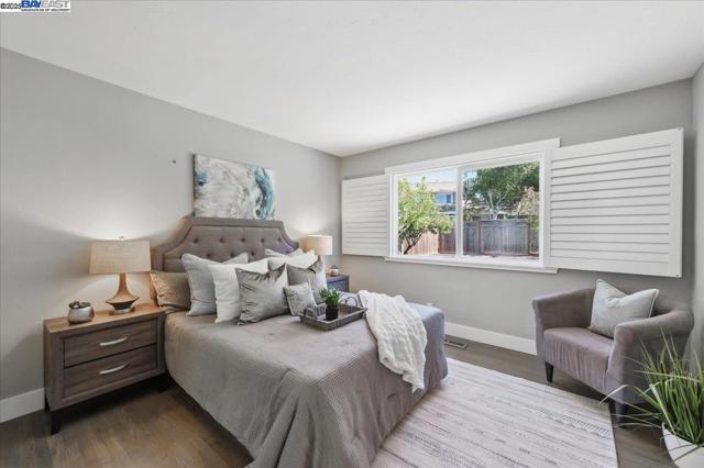103 Baldwin Dr, Danville CA: https://media.crmls.org/mediaz/64870d74-c938-40ee-a466-d7359d7852fa.jpg