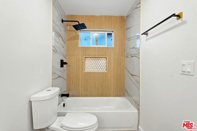 4340 2nd Avenue, Los Angeles CA: https://media.crmls.org/mediaz/648879b3-5aa7-43dc-8184-447aede62fe4.jpg