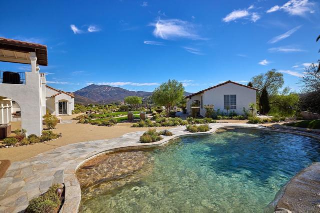 17010 Butterfield Trl, Poway CA: https://media.crmls.org/mediaz/648888a6-f26d-4bc7-873e-ff0c57c8faee.jpg