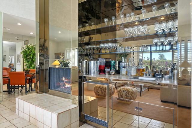 10109 Lakeview Drive, Rancho Mirage CA: https://media.crmls.org/mediaz/64890343-cc64-47ef-acfc-0b137b3e4b30.jpg