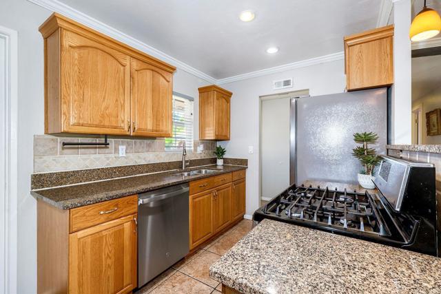 Detail Gallery Image 12 of 32 For 8699 Avenida Marco, El Cajon,  CA 92021 - 3 Beds | 2 Baths