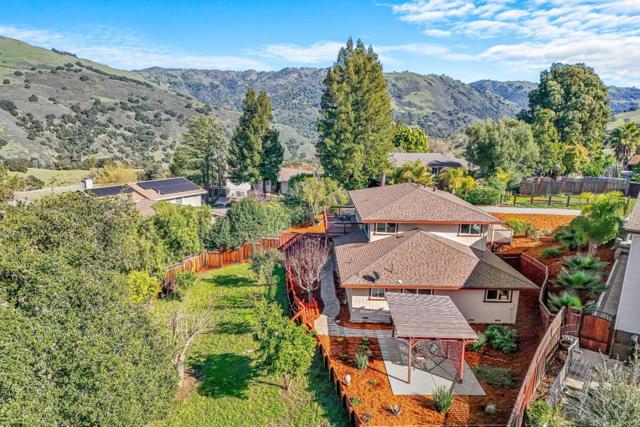 3735 Oak Canyon Lane, Morgan Hill CA: https://media.crmls.org/mediaz/648b2d42-9791-4063-8e8c-d7e5010bf2ae.jpg