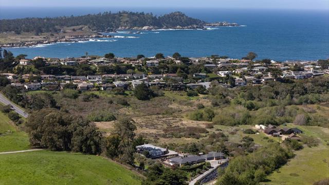 27302 Highway 1, Carmel CA: https://media.crmls.org/mediaz/648eaecf-8a4a-43e9-94d0-8b0ab5666f0d.jpg