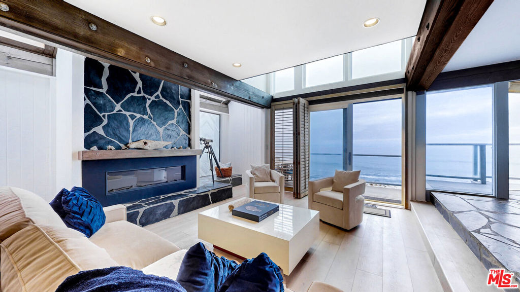 MLS #26934113 image #1