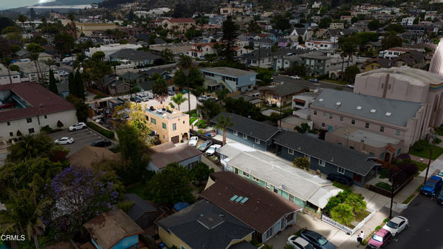153 S South Laurel Street, Ventura CA: https://media.crmls.org/mediaz/64911482-01d2-49e2-8fc6-537f0e00d087.jpg