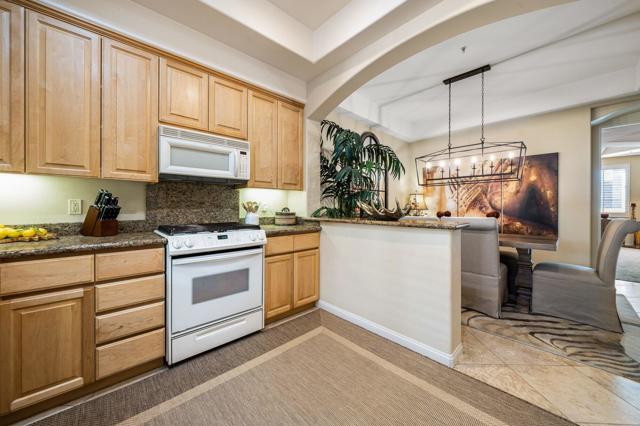 2802 Via Calderia, Palm Desert CA: https://media.crmls.org/mediaz/64912916-8303-4c27-ad62-4b5f54ea9a4f.jpg