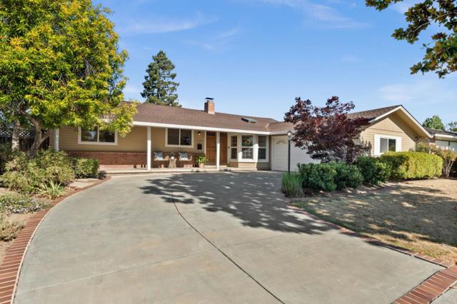 1544 Klamath Drive, Sunnyvale CA: https://media.crmls.org/mediaz/6491f2cb-d2a8-4e0b-b153-26b17fef172b.jpg