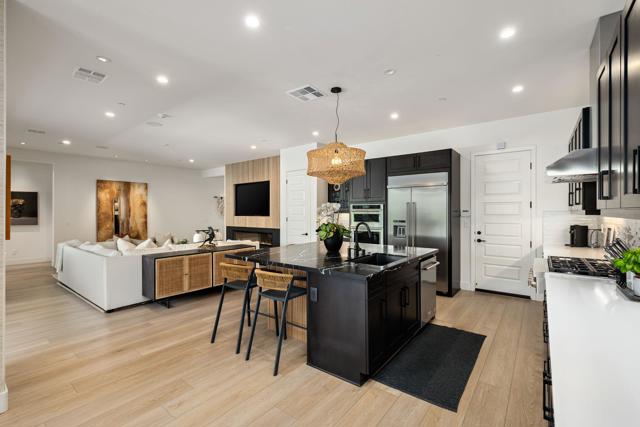 82460 W Mccarroll Drive, Indio CA: https://media.crmls.org/mediaz/6492e41e-16c8-4fd2-847d-2bf0b1b80167.jpg