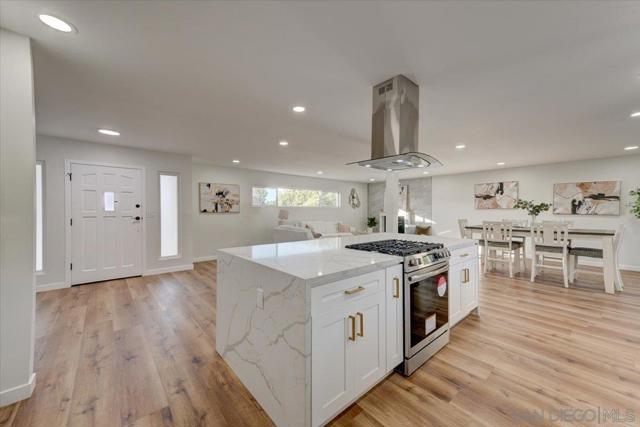 1756 Alhudson Dr, Escondido CA: https://media.crmls.org/mediaz/64932cf7-be27-47d8-8d64-e847b29d50a2.jpg