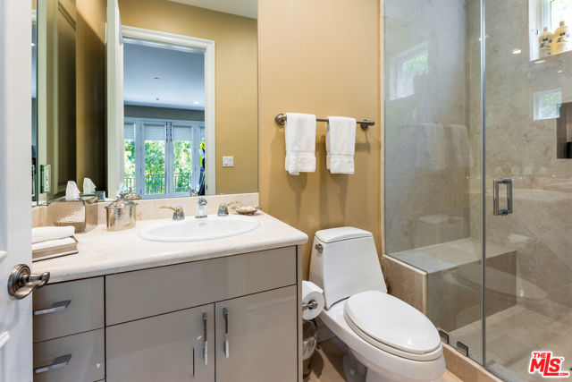 Drew Fenton | 11729 Wetherby Lane Los Angeles CA | MLS: 6991140