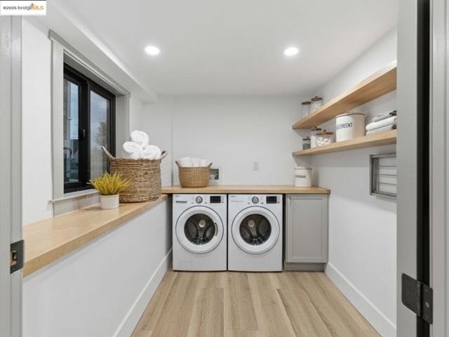 3274 Encinal Ave, Alameda CA: https://media.crmls.org/mediaz/6493d02d-e336-43e0-91e6-ce59eb35bbf7.jpg