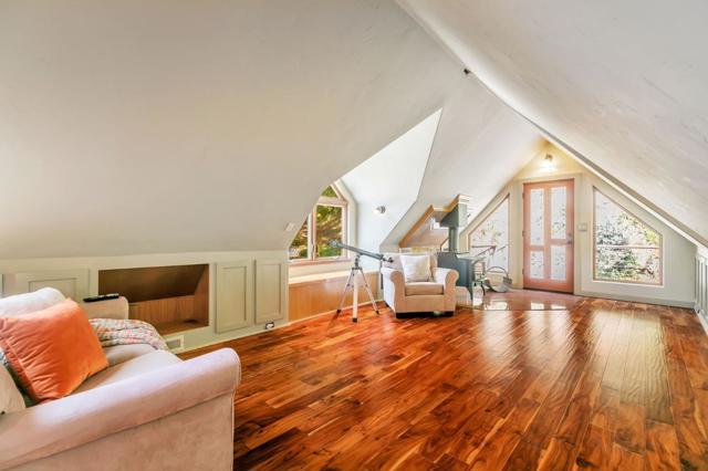 411 Hecker Pass Road, Watsonville CA: https://media.crmls.org/mediaz/6495c438-2add-4497-804f-2eaf48e00433.jpg