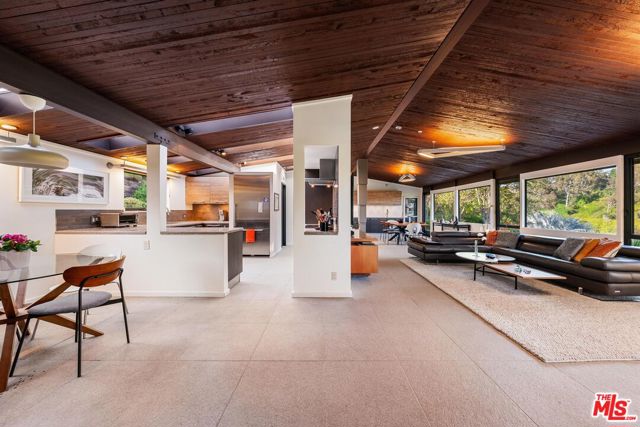 2718 Claray Drive, Los Angeles CA: https://media.crmls.org/mediaz/6496e752-26c5-4d6c-8a0f-1a5d5c0f7c93.jpg