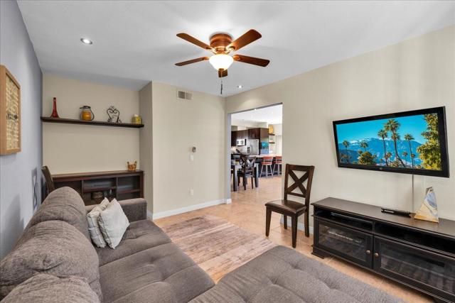 44269 Portofino Court, Palm Desert CA: https://media.crmls.org/mediaz/64973c5d-ad0c-404a-8872-91b938cce348.jpg