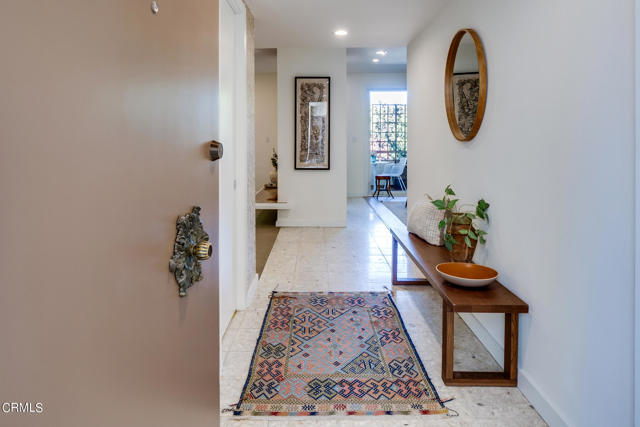 Detail Gallery Image 1 of 1 For 720 S Orange Grove Bld #7,  Pasadena,  CA 91105 - 3 Beds | 2/1 Baths