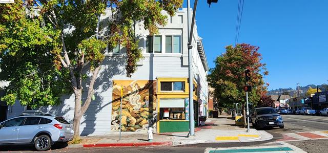 Image 3 of 7 For 6605 Telegraph Ave