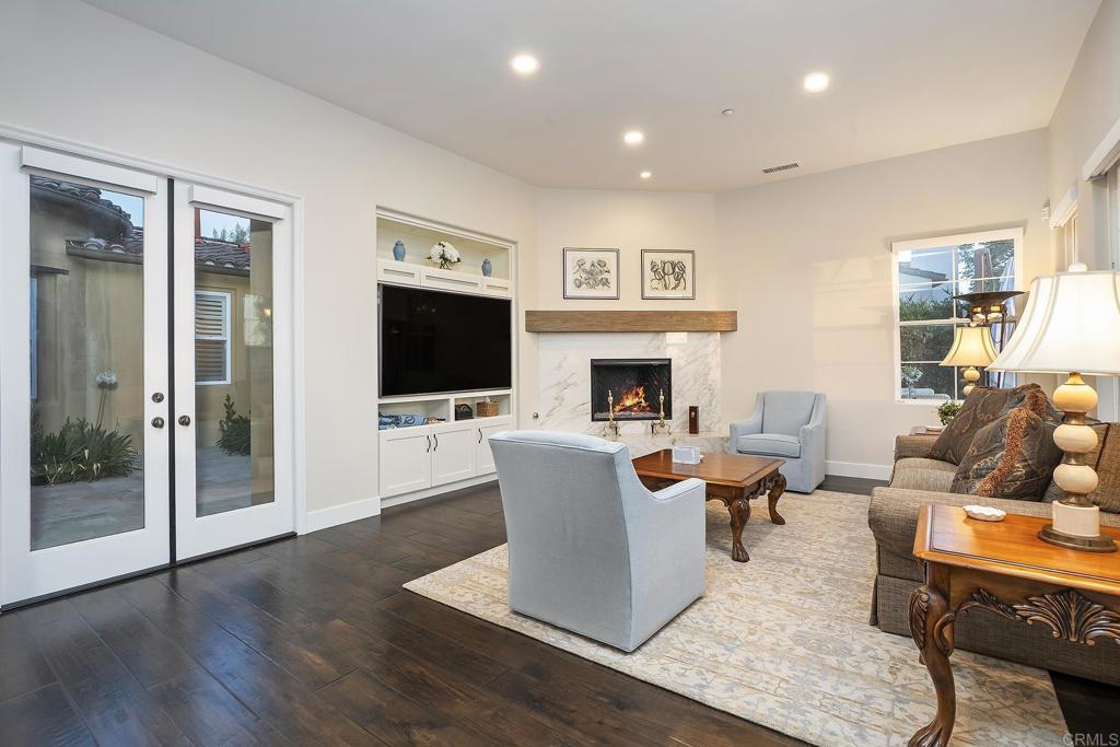 8243 Santaluz Village Green - photo 5