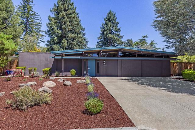 19269 De Havilland Drive, Saratoga CA: https://media.crmls.org/mediaz/64984114-0c32-41e5-9901-1fd6f1da431f.jpg
