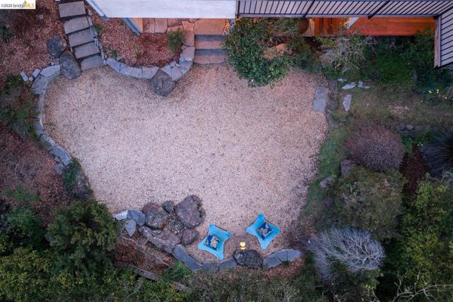 6065 Dimm Way, Richmond CA: https://media.crmls.org/mediaz/649920ea-2772-4aaf-8aef-4f02e917c9d9.jpg