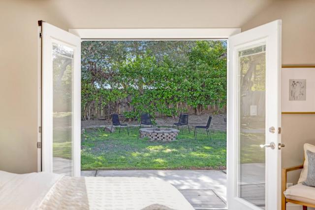 15410 Oak Hills Drive, Salinas CA: https://media.crmls.org/mediaz/6499db6e-df2d-4c97-9f57-6646903b3628.jpg