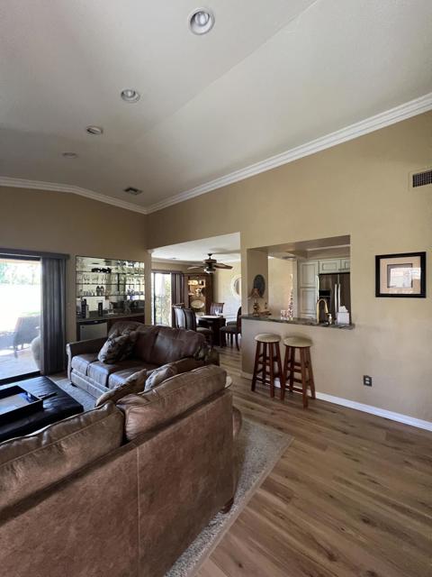 26 Mission Court, Rancho Mirage CA: https://media.crmls.org/mediaz/649a1178-cd9b-42f2-9633-e5f5727e2aea.jpg