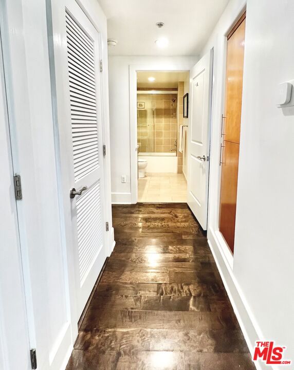 Image 20 of 26 For 357 Hayworth Avenue 201