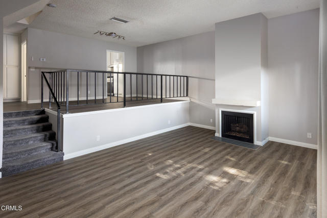 Detail Gallery Image 2 of 9 For 103 E Sierra Madre Bld #UNIT E,  Sierra Madre,  CA 91024 - 2 Beds | 2/1 Baths