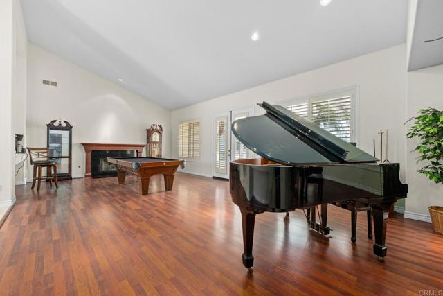 2227 Villa Verde Road, Escondido CA: https://media.crmls.org/mediaz/649ab510-0442-45b2-91be-ec1f2f36a7d9.jpg