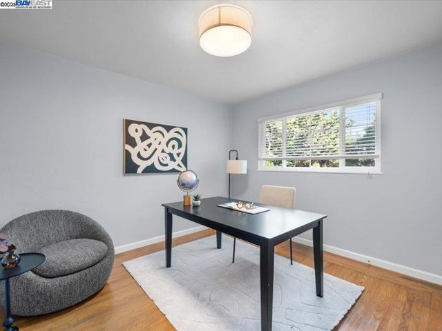 2457 San Carlos Ave, Castro Valley CA: https://media.crmls.org/mediaz/649b1ec4-865b-4b4f-a305-4fe3ae7827f7.jpg