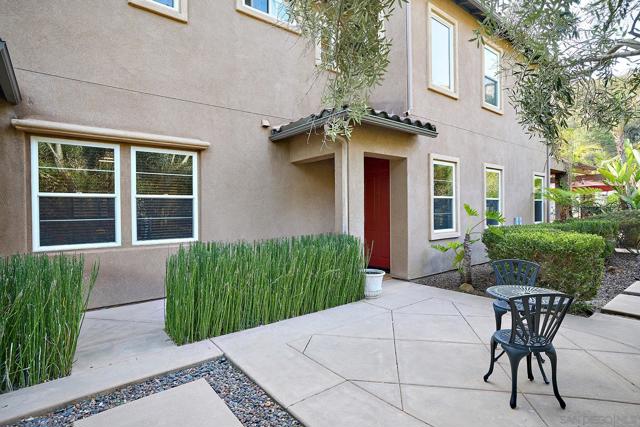 12647 Westly Ln, San Diego CA: https://media.crmls.org/mediaz/649b2cb0-7047-44cf-a749-6416d7c015fd.jpg