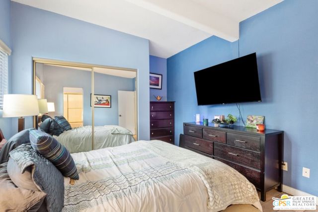 648 S Roxbury Drive, Palm Springs CA: https://media.crmls.org/mediaz/649c870f-af5b-4450-b733-ed812b01524d.jpg