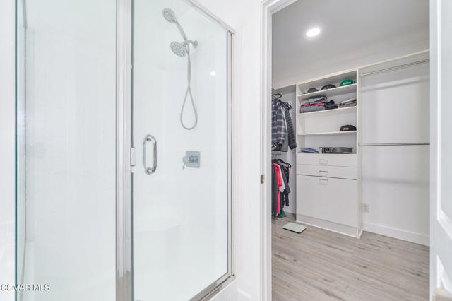 16005 Parthenia Street, North Hills CA: https://media.crmls.org/mediaz/649d39db-acfb-446b-8008-6d219b74afba.jpg