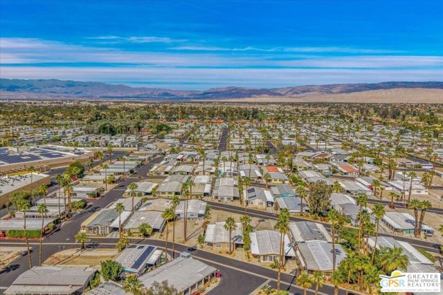 198 Juniper Drive, Palm Springs CA: https://media.crmls.org/mediaz/649d604e-e1fa-4de8-a44d-851ed6ad9266.jpg