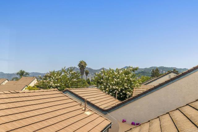 Detail Gallery Image 24 of 35 For 2425 Hawthorn Glen, Escondido,  CA 92027 - 3 Beds | 2 Baths