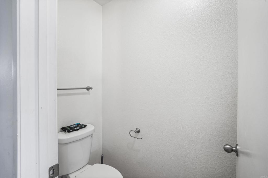 https://media.crmls.org/mediaz/649e02fa-193b-4036-8188-8cceb80e4c55.jpg?preset=X-Large