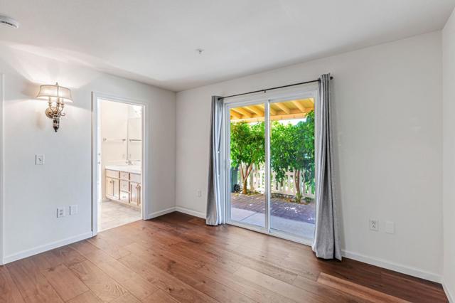 1554 Rosette Way, Gilroy CA: https://media.crmls.org/mediaz/649edc44-09ef-41e8-94a3-c798d2635e9c.jpg