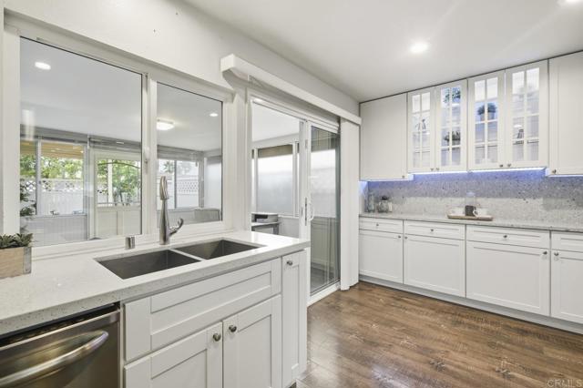 3902 Vista Campana N, Oceanside CA: https://media.crmls.org/mediaz/649f0f66-e3fc-4e15-a533-188d89bc1dac.jpg