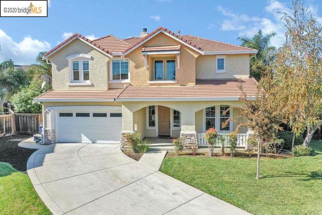 823 Riviera Ct Brentwood, California Welcome Home! This large Mediterranean style home located in Shadow Lakes is a perfect place to celebrate the upcoming holiday season in. Located on a Court this 3069 sq. ft. home has 4 bedrooms and 3.5 bathrooms. In this rarely built floorplan all 4 bedrooms are located upstairs including a Jr. Master Suite and workspace nook. Downstairs you’re welcomed with a tile entry that leads to the oversized Family Room complete with a fireplace and 2 overlooking landing areas. The Kitchen shows maple cabinets with granite tiles and an eat-in kitchen Island. In addition off the kitchen is perfect breakfast room that could be easily used for a school room or the perfect spot to have your morning coffee. The home has an oversized 2 car garage and a large laundry room. The home sits on a 6,996 sq. ft. lot with a patio and spacious grass area. Conveniently located close to 3 school levels, shopping, and highway access. This is the perfect place to call home just in time for the holidays