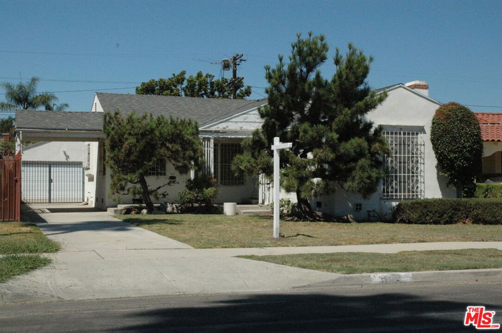 3863 Degnan Boulevard