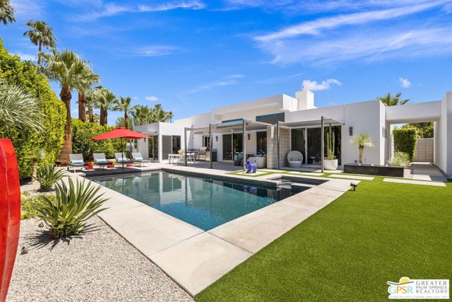 1449 N Via Miraleste, Palm Springs CA: https://media.crmls.org/mediaz/64a01113-753a-4391-a258-3f8a9b2f44ef.jpg