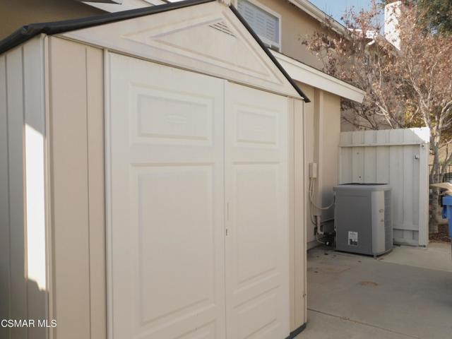 467 Sundance Street, Thousand Oaks CA: https://media.crmls.org/mediaz/64a02001-6085-4c61-84dd-7550efcdcc3d.jpg